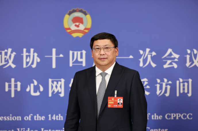 全國政協委員，中國誠通控股集團有限公司黨委書記、董事長朱碧新